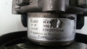 Citroen C8 Pompe de direction assistée 9647983580