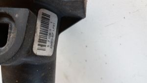 Ford Fiesta Boîtier de thermostat / thermostat 5710911