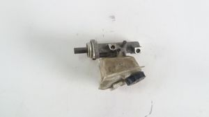 Volvo S60 Główny cylinder hamulca 8648008