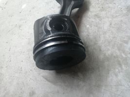 Citroen C8 Piston avec bielle 085190