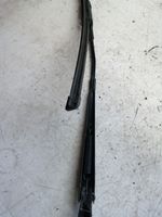 Volvo XC70 Front wiper blade arm 30697574