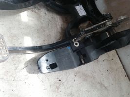 Opel Astra J Pedalų komplektas 13252183