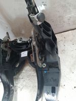Opel Astra J Pedal assembly 13252183