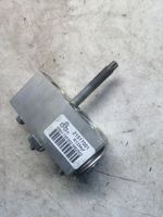 Volkswagen Golf VI Air conditioning (A/C) expansion valve Z1517001