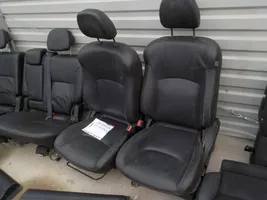 Mitsubishi Outlander Set sedili 