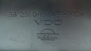 Nissan Primera Compteur de vitesse tableau de bord 248102F114