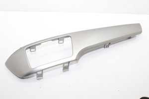 Chevrolet Captiva Tappo cornice del serbatoio 