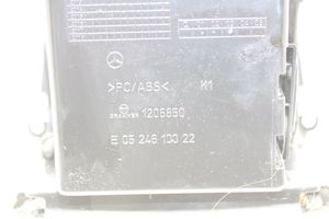 Mercedes-Benz B W246 W242 Kojelaudan säilytyslokero A2466800410
