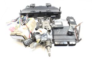 Toyota Avensis T270 Juego de cerradura y set ECU del motor 8966105J10