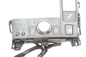 Lexus CT 200H Zestaw przełączników i przycisków 