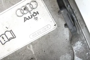 Audi A4 S4 B6 8E 8H Apdaila prie degalų bako dangtelio 4E0010376R