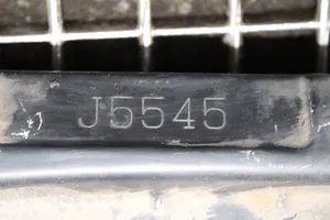 Lexus LS 430 Ylempi jäähdyttimen ylätuen suojapaneeli J5545