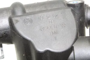 Volkswagen Scirocco Termostaatin kotelo (käytetyt) 03L121132