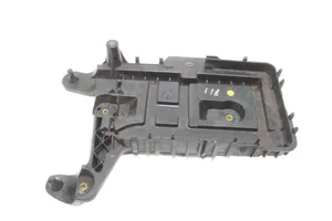 Volkswagen Tiguan Support boîte de batterie 1K0915333H