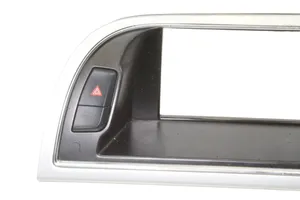 Audi A5 8T 8F Cadre, panneau d'unité radio / GPS 8T2857185F