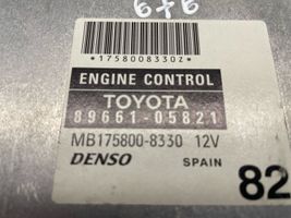 Toyota Avensis T250 Centralina/modulo del motore 8966105821