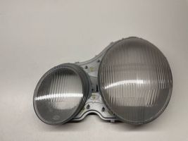 Mercedes-Benz E W210 Klosze lamp przednich 2108200366