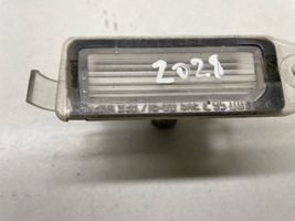 Toyota Camry Lampa oświetlenia tylnej tablicy rejestracyjnej 2KA938716