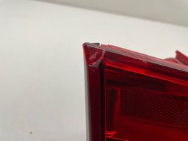 Volkswagen Jetta VI Tailgate rear/tail lights 