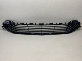 Mercedes-Benz C W205 Grille inférieure de pare-chocs avant A2058852023