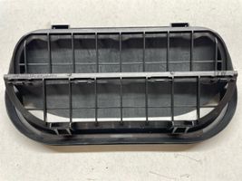 Volkswagen Jetta VI Quarter panel pressure vent 6R0819465C