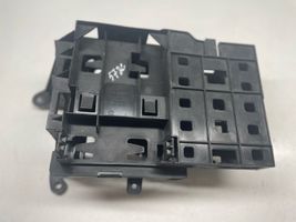 Audi A5 Sportback 8TA Supporto dell’amplificatore 8T8907461