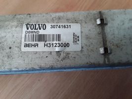 Volvo C30 Välijäähdyttimen jäähdytin 30741631