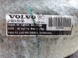 Volvo V40 Tapis de sol / moquette de cabine avant 25615030