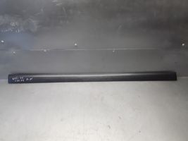 Volvo V70 Rivestimento della portiera anteriore (modanatura) 08693518