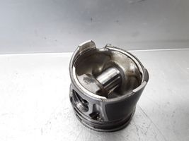 Volvo V50 Piston 