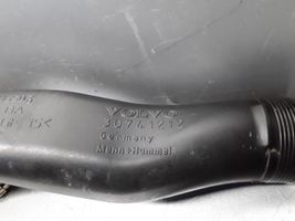 Volvo C70 Tube d'admission de tuyau de refroidisseur intermédiaire 30741212