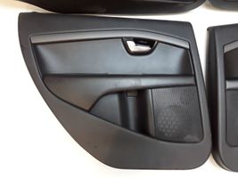 Volvo V70 Set di rivestimento del pannello della portiera 39883480