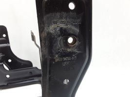 Volvo V50 Supporto di montaggio della pompa del servosterzo 3M513K738AB