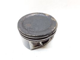 Volvo V70 Piston 