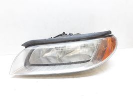 Volvo XC70 Lampa przednia 31214353