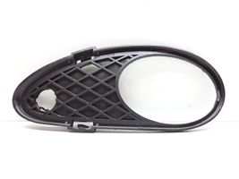 Mercedes-Benz C W203 Grille antibrouillard avant A2038850523