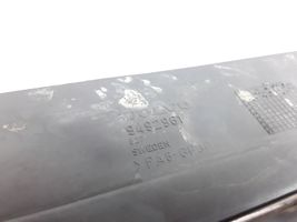 Volvo V70 Radiatoru dekoratīvā apdare 9492961