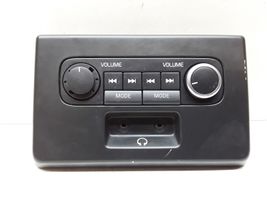 Volvo V70 Controllo multimediale autoradio 39872024