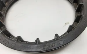 Volvo S60 Anello/dado di bloccaggio della vite della pompa del carburante nel serbatoio 8649739