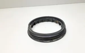 Volvo S60 Anello/dado di bloccaggio della vite della pompa del carburante nel serbatoio 8649739