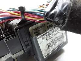 Volvo S60 Module de fusibles 8688153