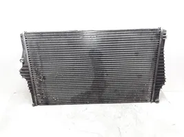 Volvo XC90 Chłodnica powietrza doładowującego / Intercooler 30748808