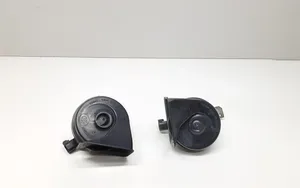 Volvo V70 Horn signal 08635072