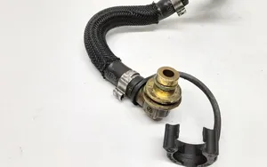 Volvo V60 Fuel line pipe 