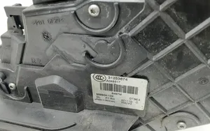 Volvo V70 Front door lock 31253674