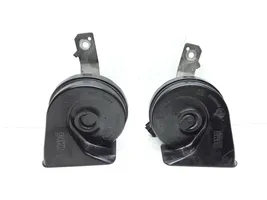 Volvo V70 Horn signal 08635072