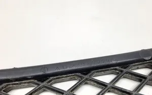 Mercedes-Benz ML W164 Grille inférieure de pare-chocs avant A1648850223