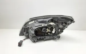 Volvo V60 Lampa przednia 31299997