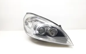 Volvo V60 Lampa przednia 31299993