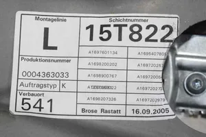 Mercedes-Benz A W169 Etuoven ikkunan nostin moottorilla A1697200779